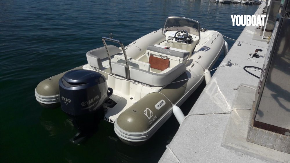 Vente Zodiac N ZO 680 occasion Bateau Pneumatique Semi Rigide à