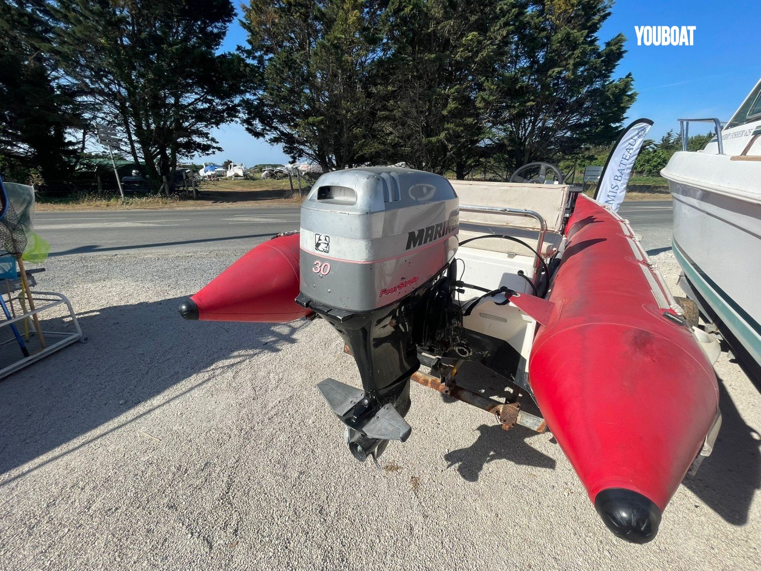 Vente Bombard Explorer 420 WB occasion Bateau Pneumatique / SemiRigide à Les Portes en Ré