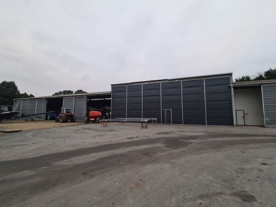 Les Nouvelles portes pour nos hangars de Trégunc arrivent, bienvenue sur notre site Port du Minaouet..