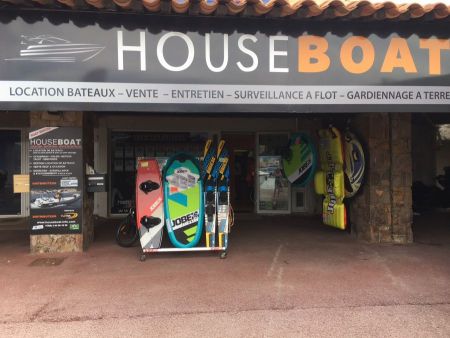 Houseboat location de bateaux golfe de St Tropez