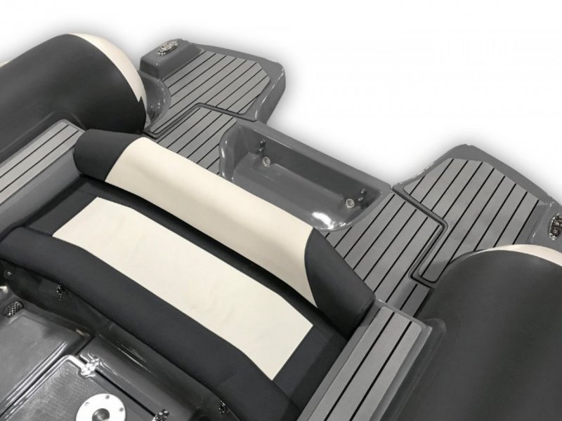 3D Tender Lux 655 - 150ch 4 TPS INJ derniere generation commande electrique Suzuki (Ess.) - 6.55m - 2023 - 42.700 €