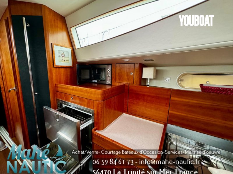 Allures Yachting 45 - 55ch Volvo Penta (Die.) - 13.98m - 2012 - 495.000 €