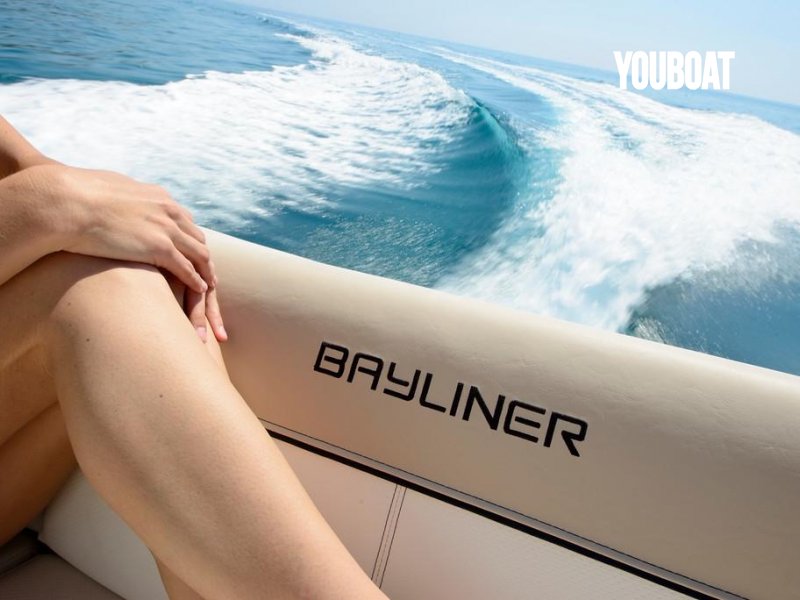 Bayliner 742 R - 250PS (Ben.) - 7.23m - 2022 - 84.300 €