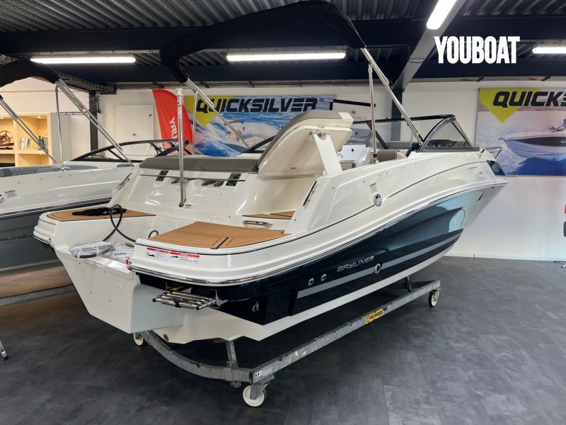 Bayliner VR5 Cuddy OB