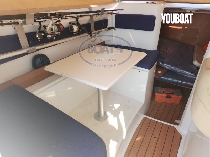 Beneteau Antares 680