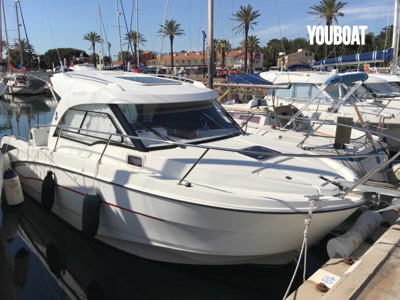 Beneteau Antares 8 OB