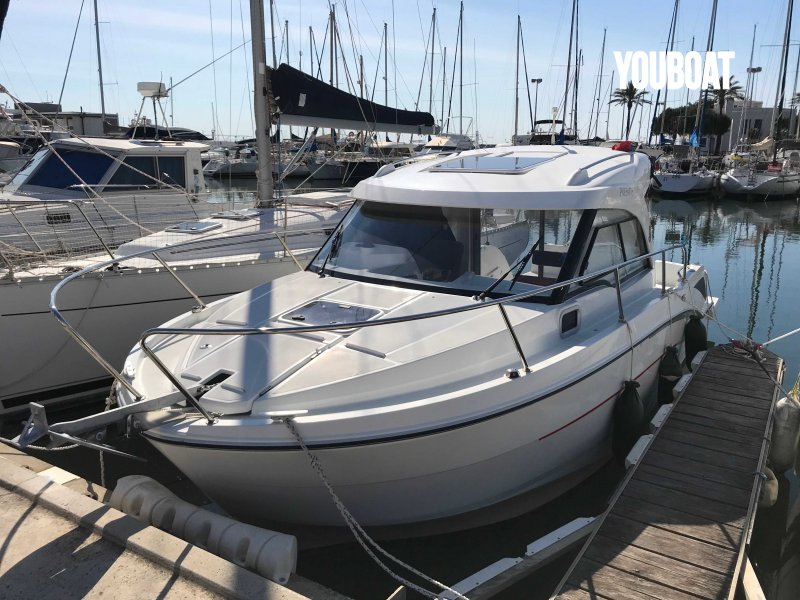 Beneteau Antares 8 OB