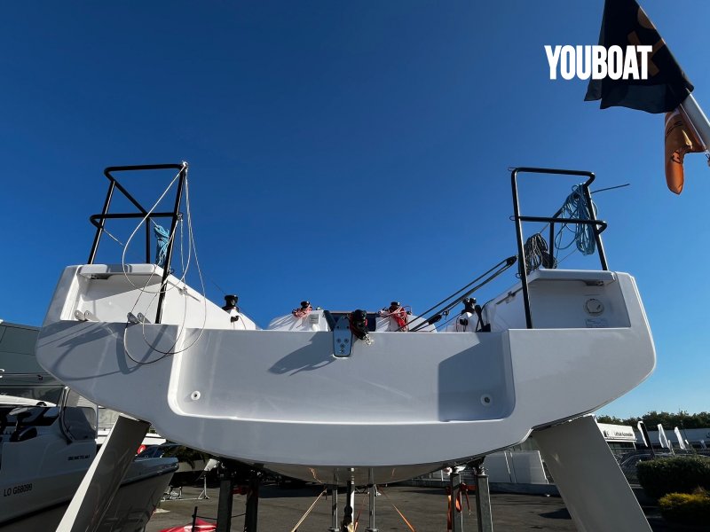 Beneteau First 30