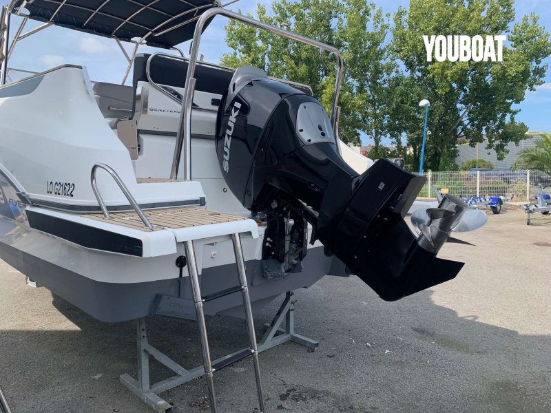 Beneteau Flyer 8.8 SUNdeck