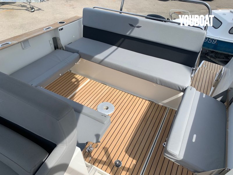 Beneteau Flyer 8.8 SUNdeck
