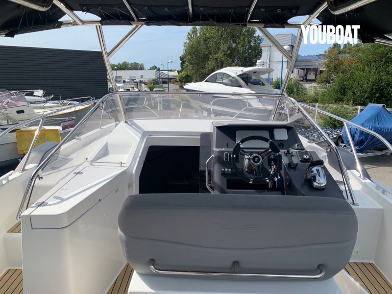 Beneteau Flyer 8.8 SUNdeck