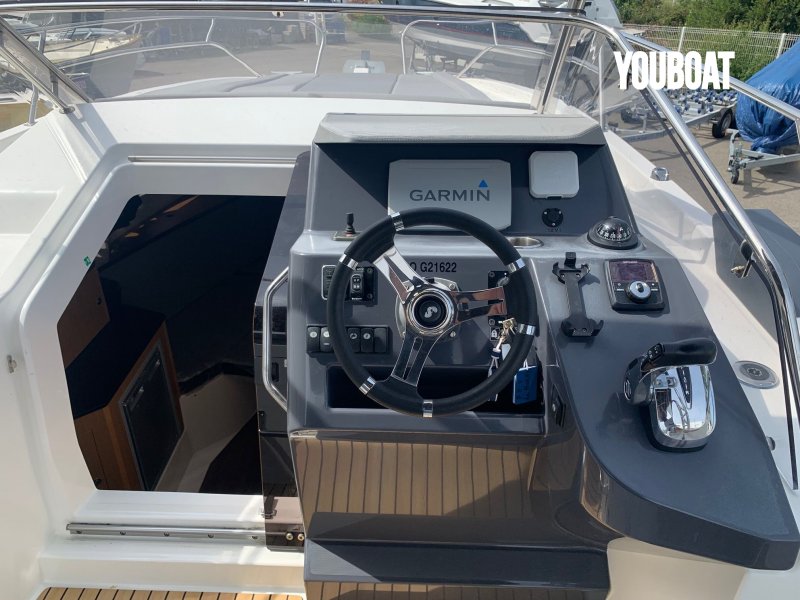 Beneteau Flyer 8.8 SUNdeck
