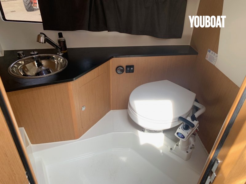 Beneteau Flyer 8.8 SUNdeck