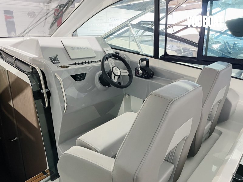 Beneteau Gran Turismo 32 - 2x270PS MERCRUISER 270CV (2) V6 DIESEL Z DRIVE CON JOYSTICK (Die.) - 9.95m - 2023 - 360.000 €
