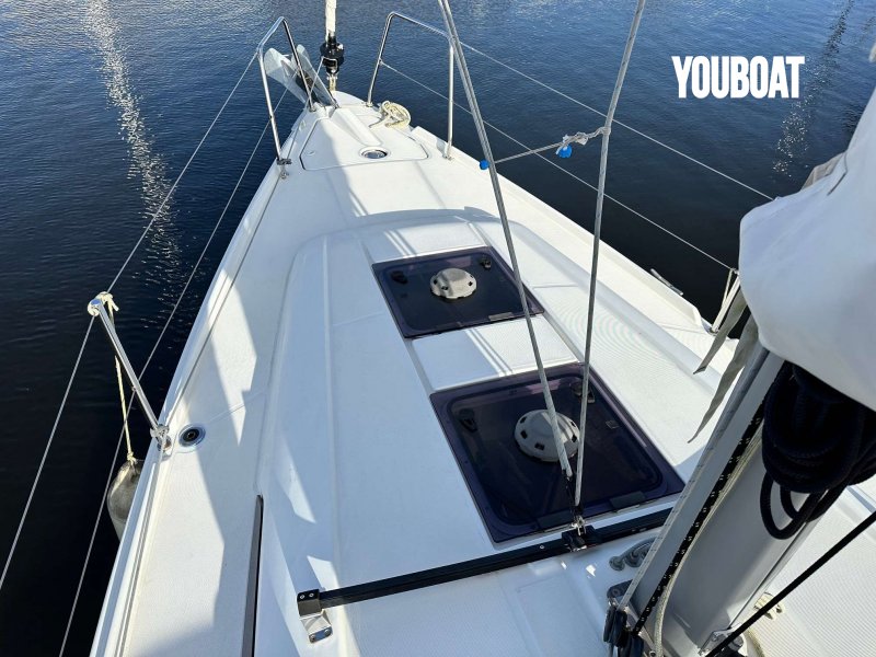 Beneteau Oceanis 30.1
