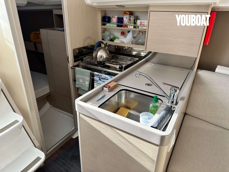 Beneteau Oceanis 30.1