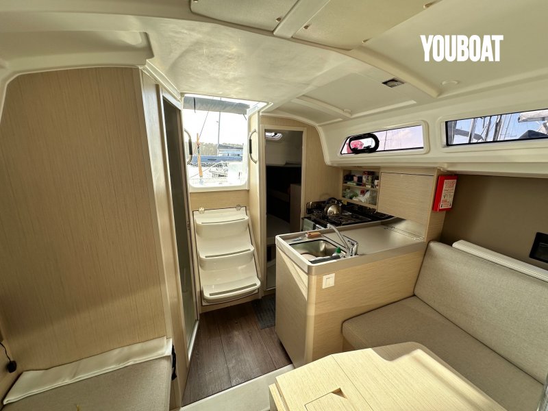 Beneteau Oceanis 30.1
