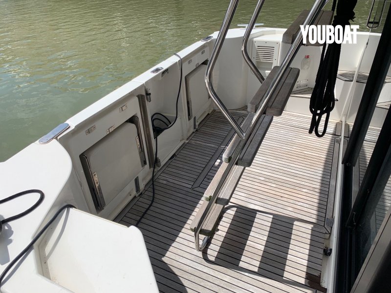 Beneteau Swift Trawler 30