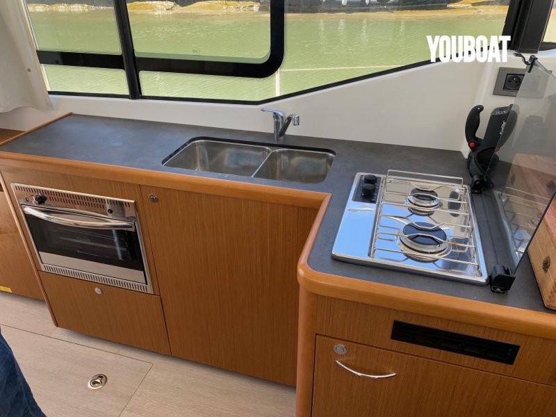 Beneteau Swift Trawler 30