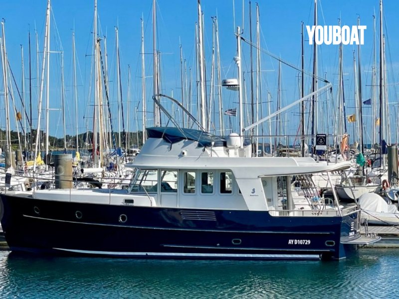 Beneteau Swift Trawler 42