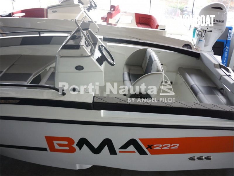 BMA X222 - 200cv DF200APX White Suzuki (Gas.) - 6.98m - 2023 - 50.725 €