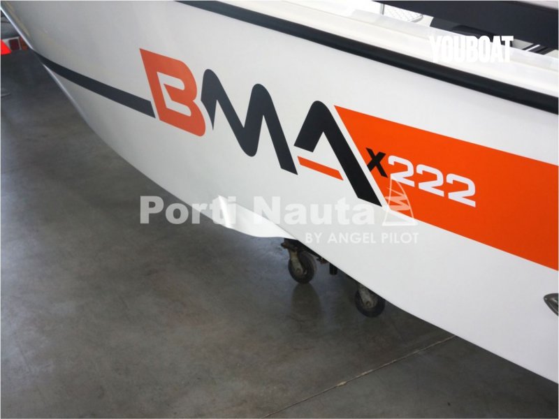 BMA X222 - 200ch DF200APX White Suzuki (Ess.) - 6.98m - 2023 - 50.725 €