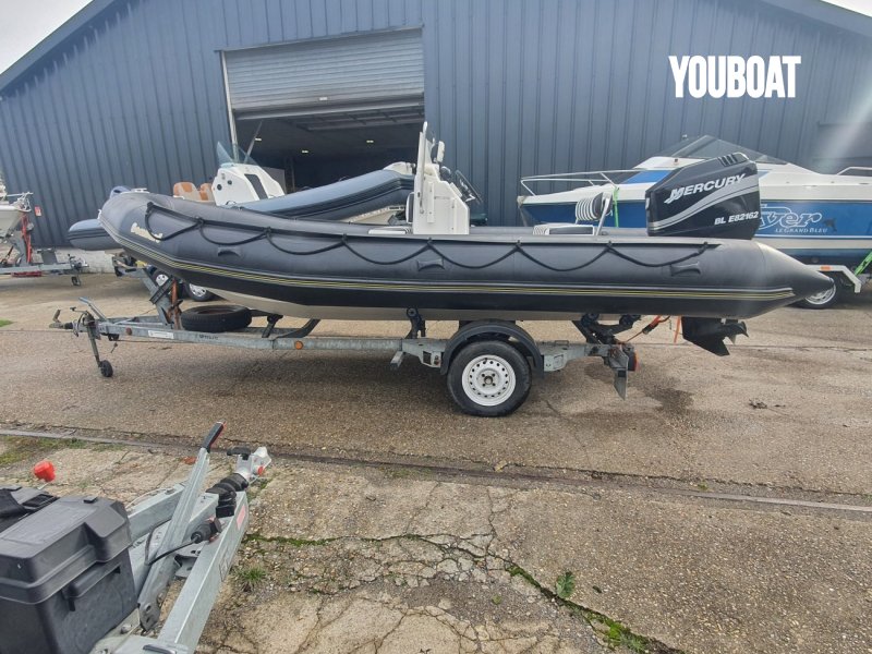 Vente Bombard Explorer 550 occasion Bateau Pneumatique / SemiRigide