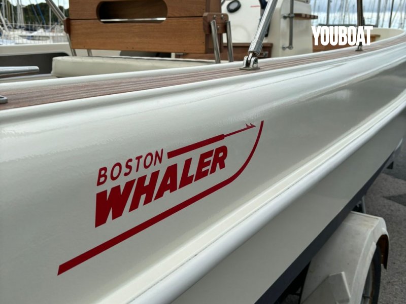 Boston Whaler 19 Outrage - 150ch Evinrude (Ess.) - 5.65m - 1973 - 24.900 €