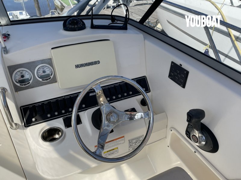 Boston Whaler 235 Conquest à vendre - Photo 9