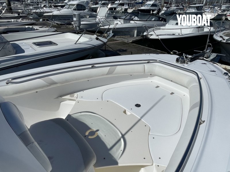 Boston Whaler 240 Outrage à vendre - Photo 3