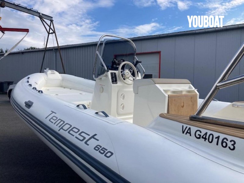 Capelli Tempest 650 Luxe - 150ch Yamaha (Ess.) - 6.55m - 43.000 €