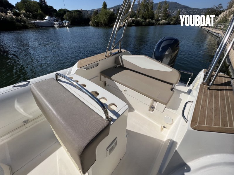 Capelli Tempest 700 Luxe - 200ch Yamaha (Ess.) - 6.95m - 2018 - 55.900 €