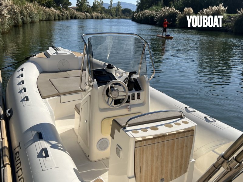 Capelli Tempest 700 Luxe - 200ch Yamaha (Ess.) - 6.95m - 2018 - 55.900 €