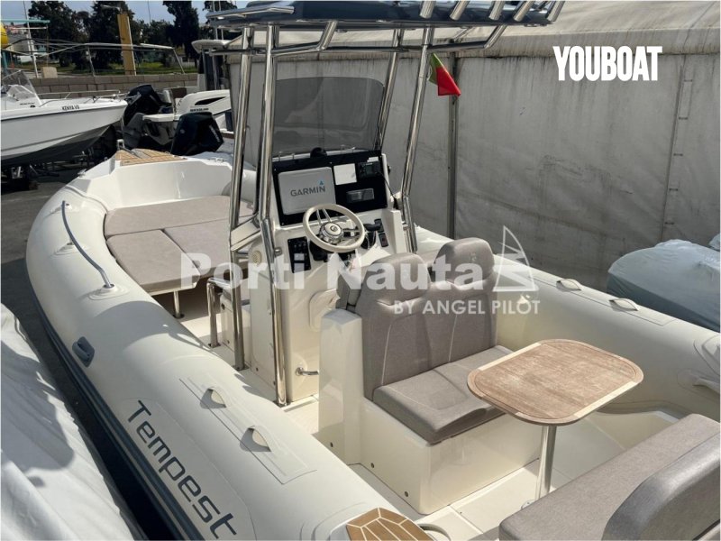 Capelli Tempest 750 Luxe - 250ch Yamaha F250X NSB2 SBW (Ess.) - 7.65m - 2022 - 85.000 €