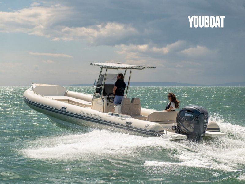 Capelli Tempest 900 Luxe - 2x250ch Yamaha (Ess.) - 9.62m - 2024 - 157.450 €