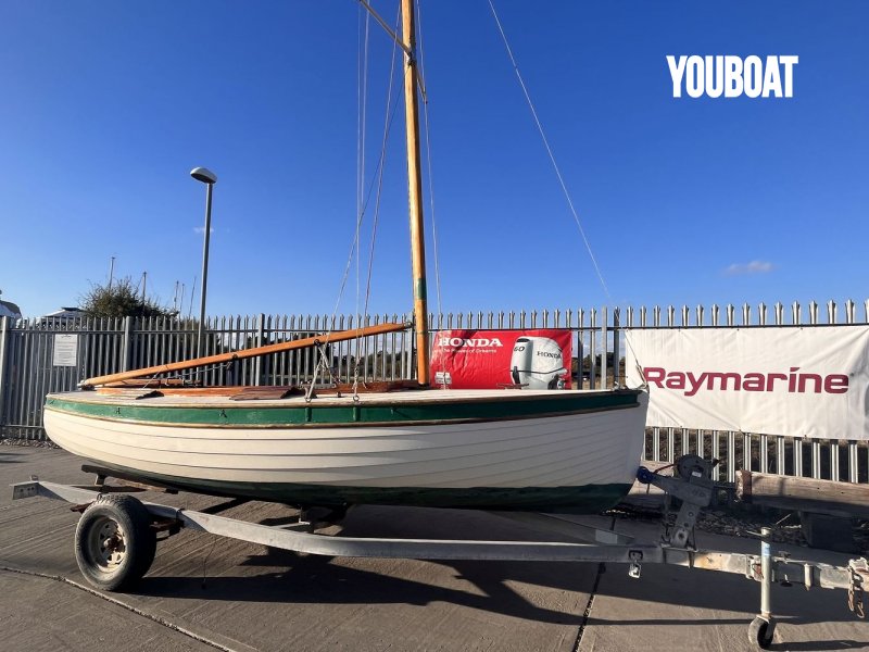 Clinker Sailing Dayboat gebraucht zum Verkauf