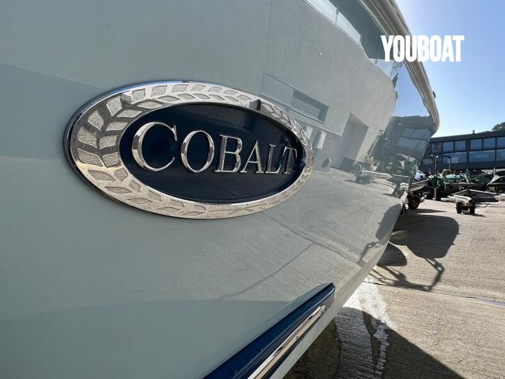 Cobalt CS 23 - 300hp Mercruiser (Gas.) - 7.21m - 2018 - 64.999 £