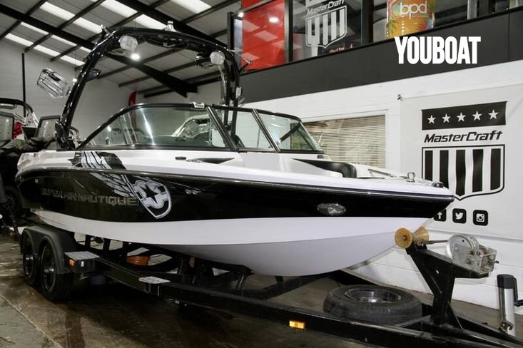 Correct Craft Super Air Nautique 210 for sale by 