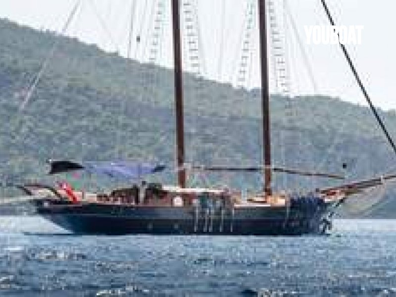 Custom Sailing Yacht