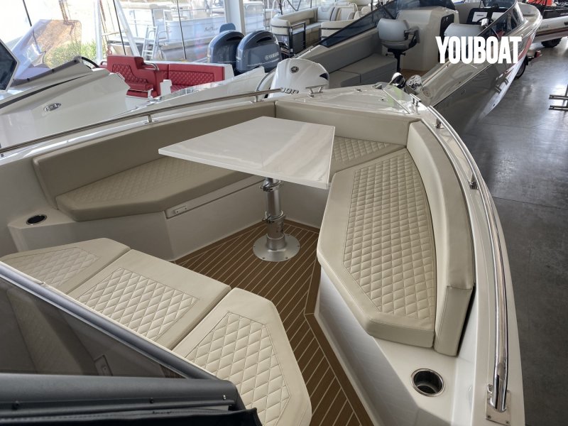 De Antonio Yachts D28 Xplorer - 2x400ch F/FL200GETX Yamaha (Ess.) - 8.49m - 2020 - 145.000 €