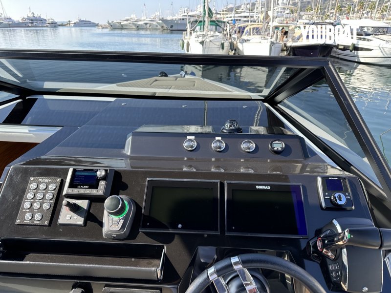 De Antonio Yachts D34 Cruiser - 2x300ch V8 DTS VERADO JOYSTICK JPO Mercury (Ess.) - 10.47m - 2022 - 365.000 €