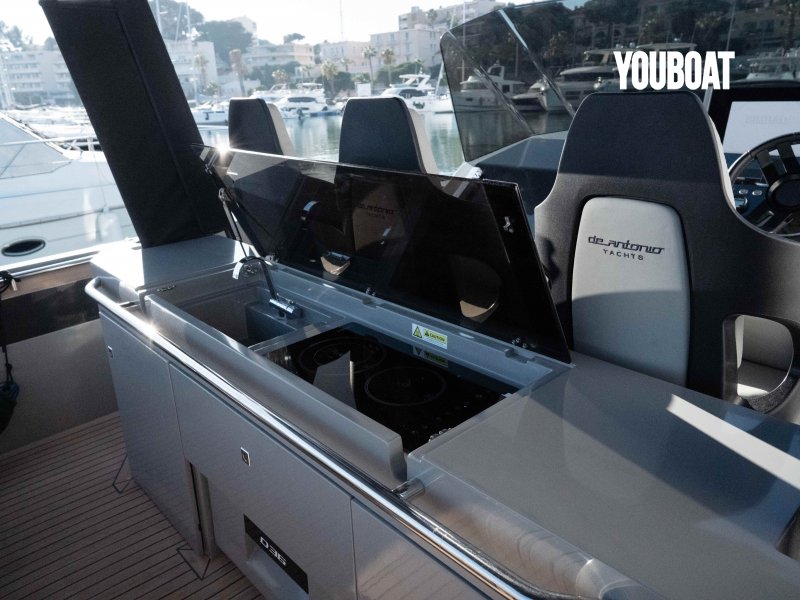 De Antonio Yachts D36 Open - 2x300ch VERADO V8 BLACK Mercury (Ess.) - 11.5m - 2023 - 450.000 €