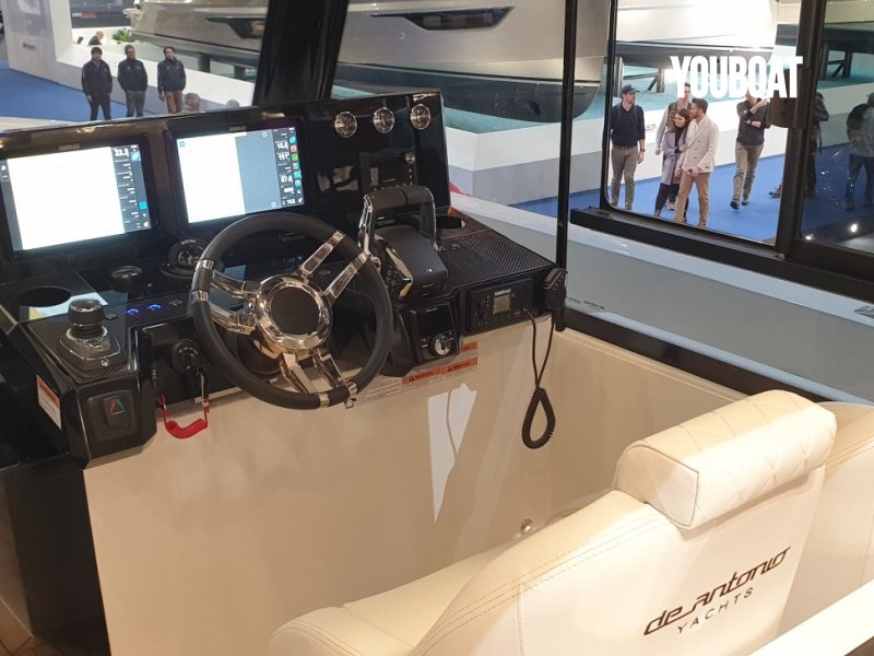 De Antonio Yachts D50 Coupe - 2x1200ch V12 600 Verado (Ess.) - 14.9m - 2024 - 645.000 €