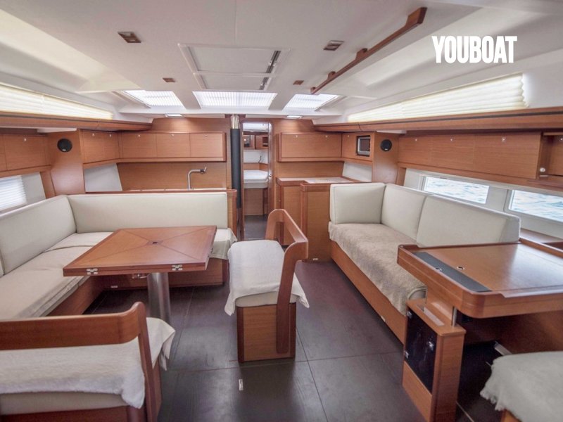 Dufour 520 Grand Large - 75ch D2-75 Volvo (Die.) - 14.75m - 2018 - 330.000 €