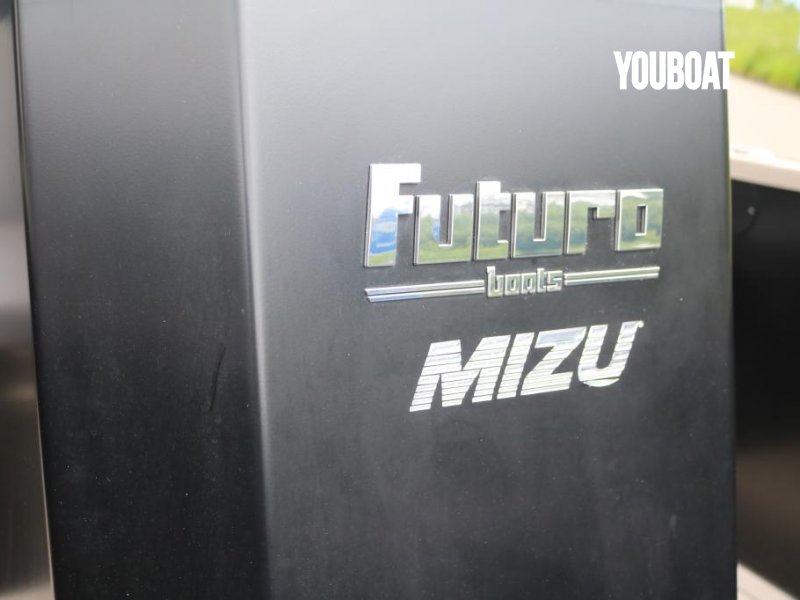 Futuro ZX 20 - 60PS Suzuki - 5.5m - 2022 - 44.900 €
