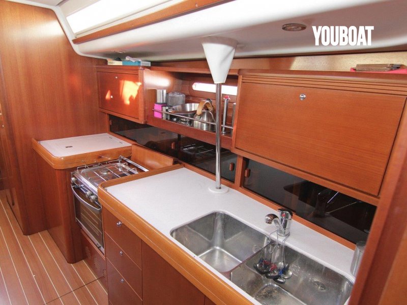 Grand Soleil 43