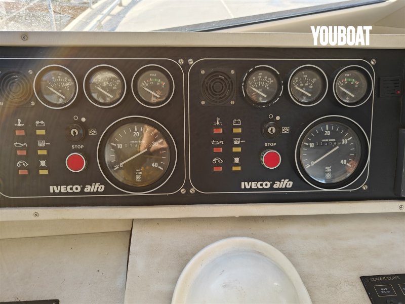 Guy Couach 1400 Fly - 2x320hp Iveco (Die.) - 13.9m - 1987 - 52.000 €