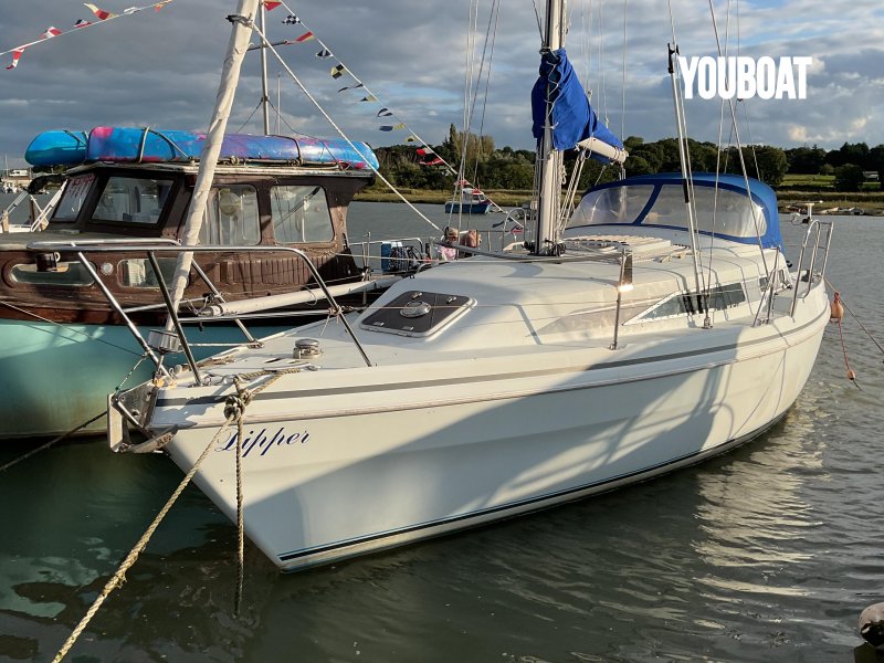 Hunter Channel 323 for sale by 