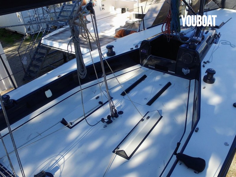 Ice Yachts 33 - 9.9hp Yamaha (Gas.) - 9.99m - 2015 - 76.220 £