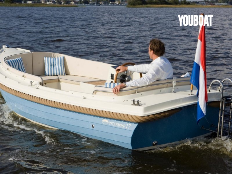 Interboat 17 - 16PS Différentes motorisations disponible Vetus (Die.) - 5.75m - 2023 - 35.900 €